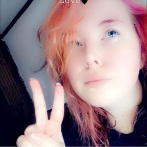 Meet your Posher, Michaela